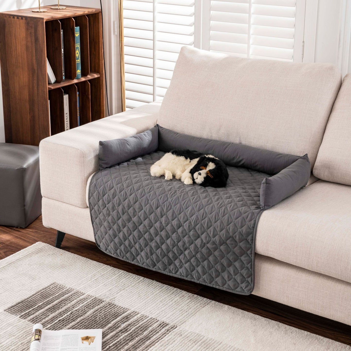 Waterproof & Scratch-Resistant Pet Sofa Protector with Pillow - 75cm x 120cm